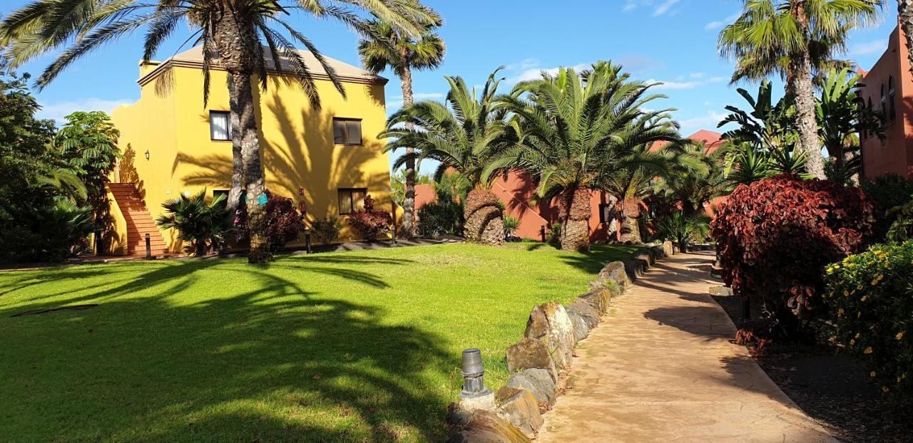 Tamarindo I Piscinas De Agua Salada Apartment Corralejo Bagian luar foto
